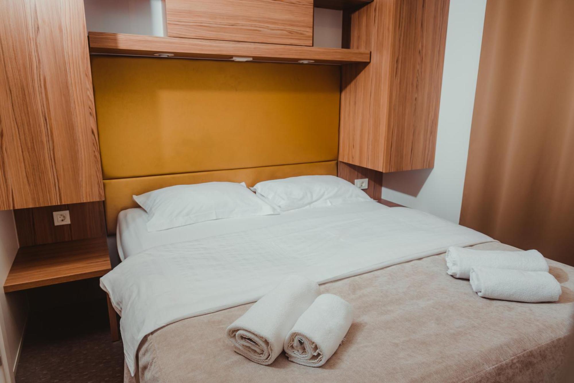 Poseidon Mobile Apartment